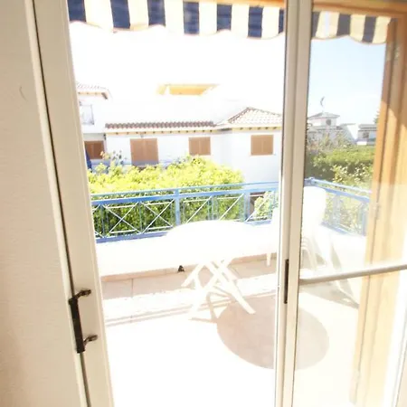 Con Terraza Y Piscina A 300m De Playa *